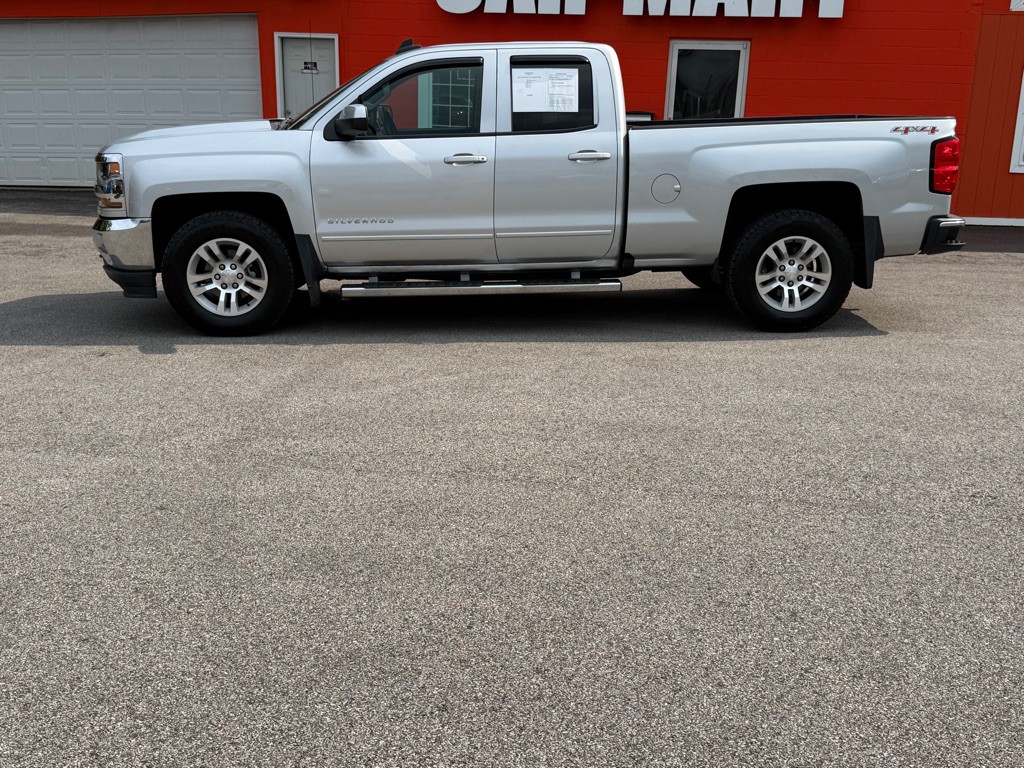 2017 Chevrolet Silverado 1500 Image 2