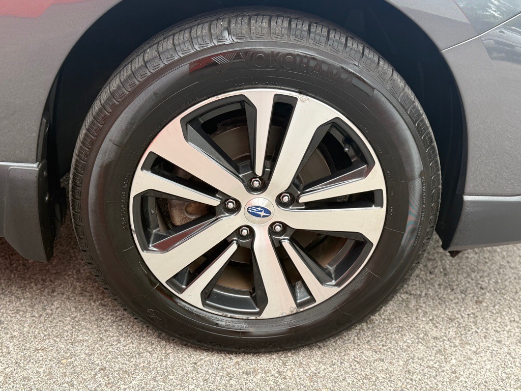2019 Subaru Outback Image 17