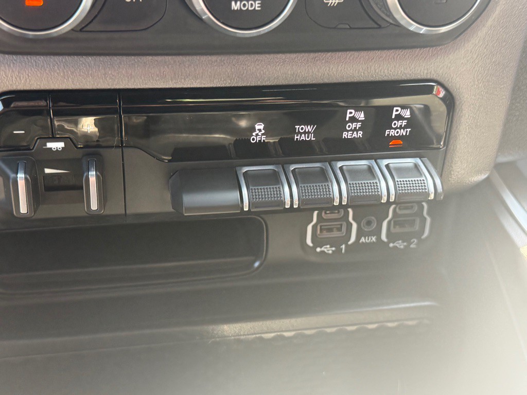 2021 RAM 1500 Image 48