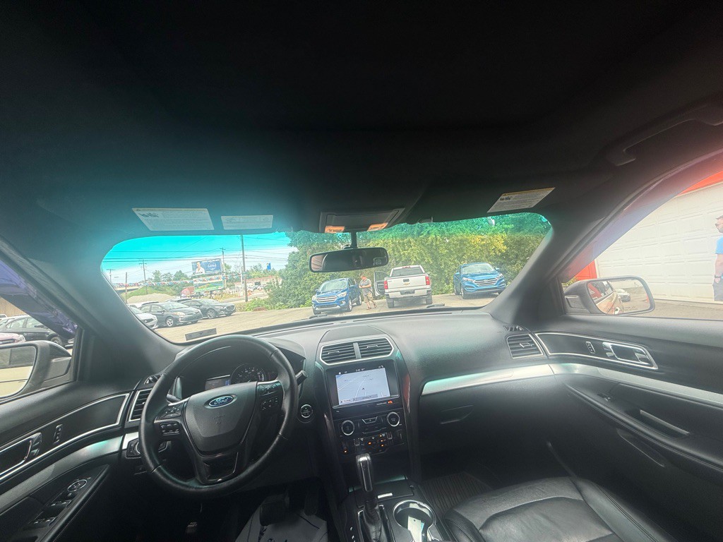 2017 Ford Explorer Image 22