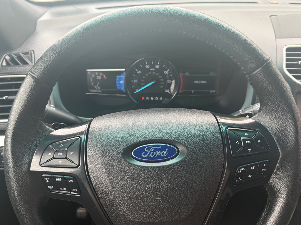 2017 Ford Explorer Image 31