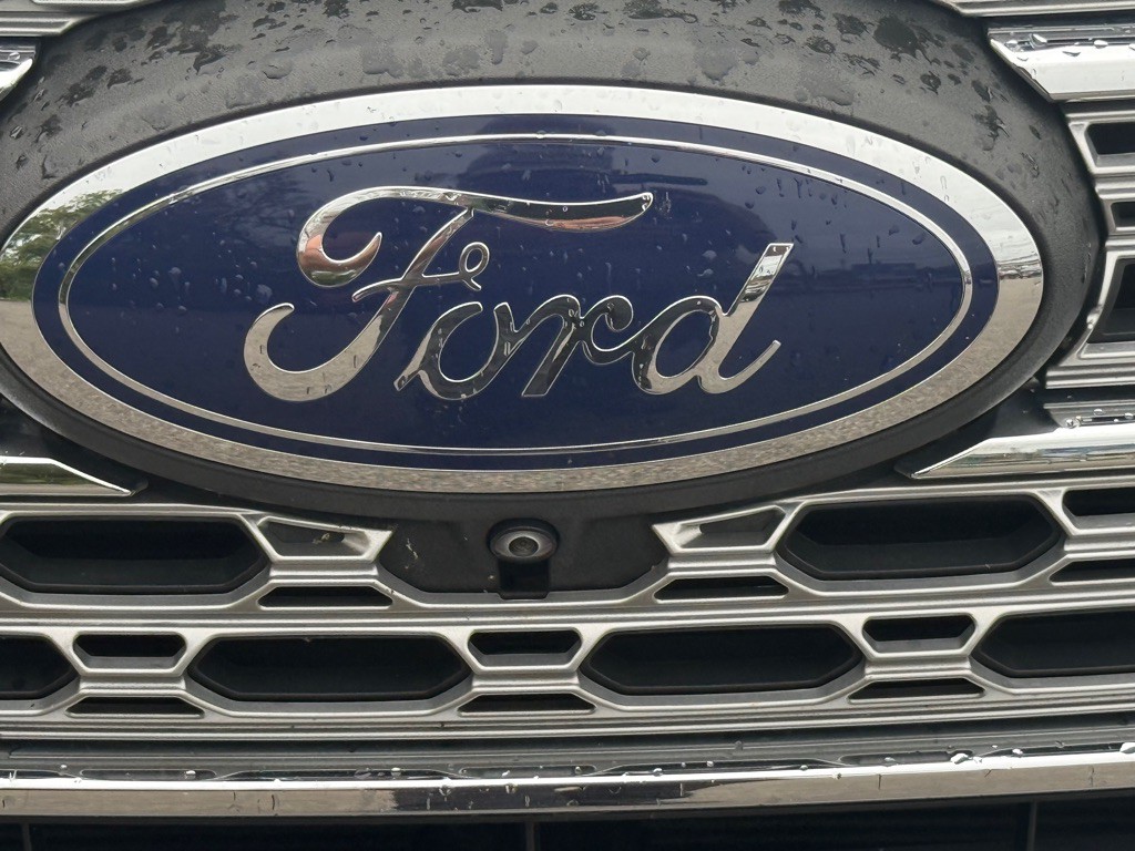 2021 Ford Explorer Image 16