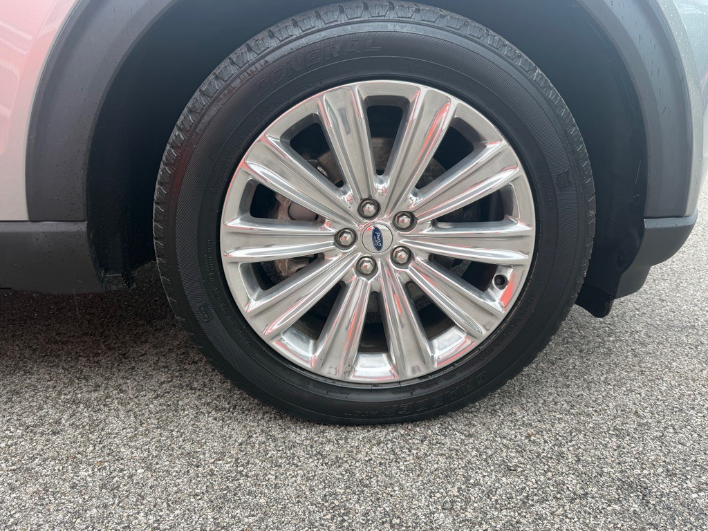 2021 Ford Explorer Image 18