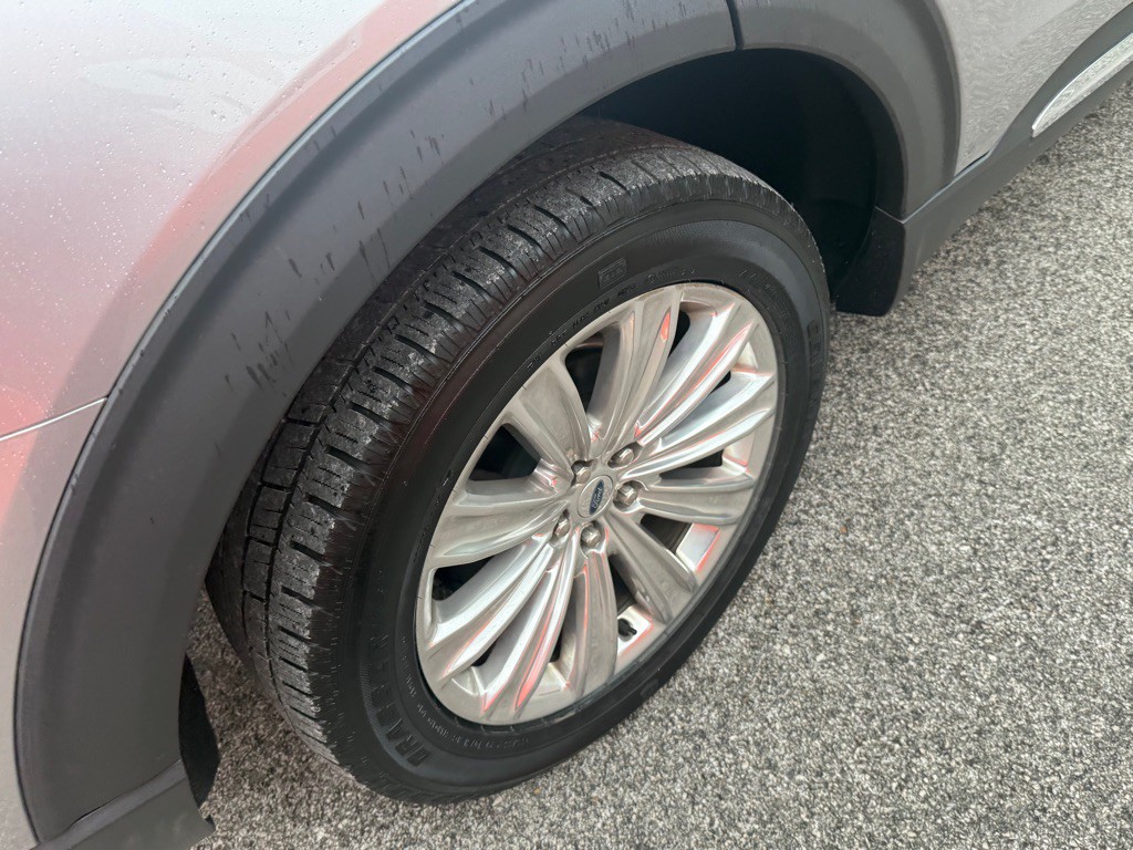 2021 Ford Explorer Image 19