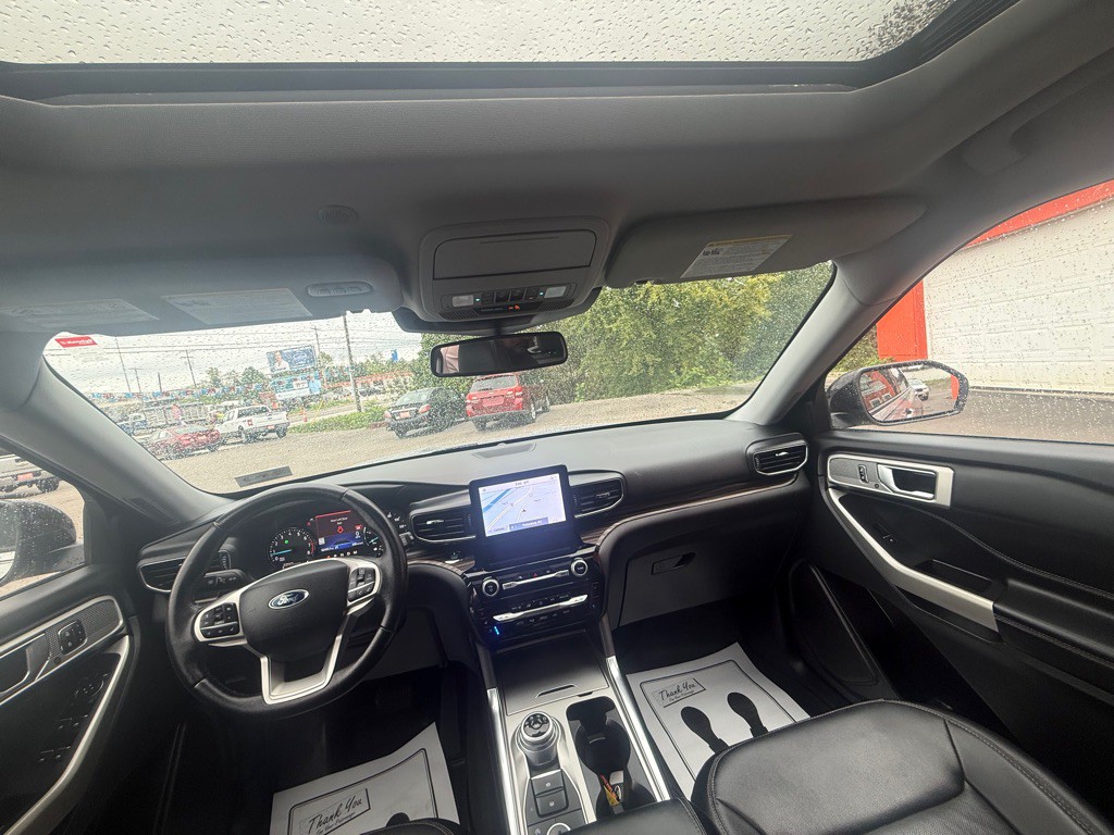 2021 Ford Explorer Image 30