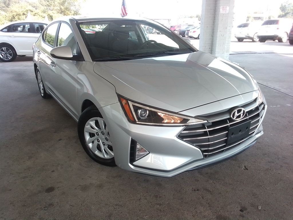 2019 Hyundai Elantra Image 3