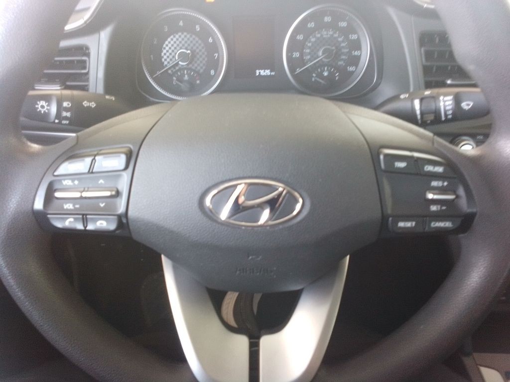 2019 Hyundai Elantra Image 8