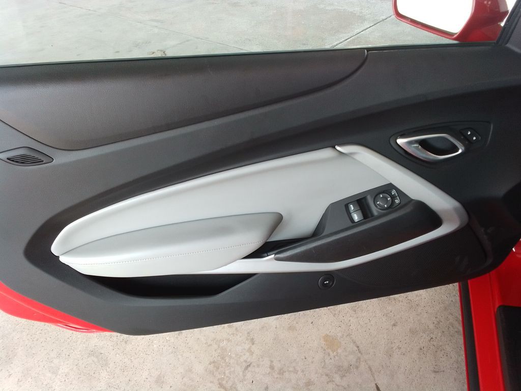 2020 Chevrolet Camaro Image 18