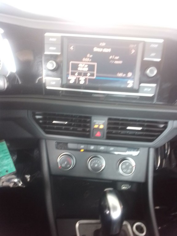 2019 Volkswagen Jetta Image 9