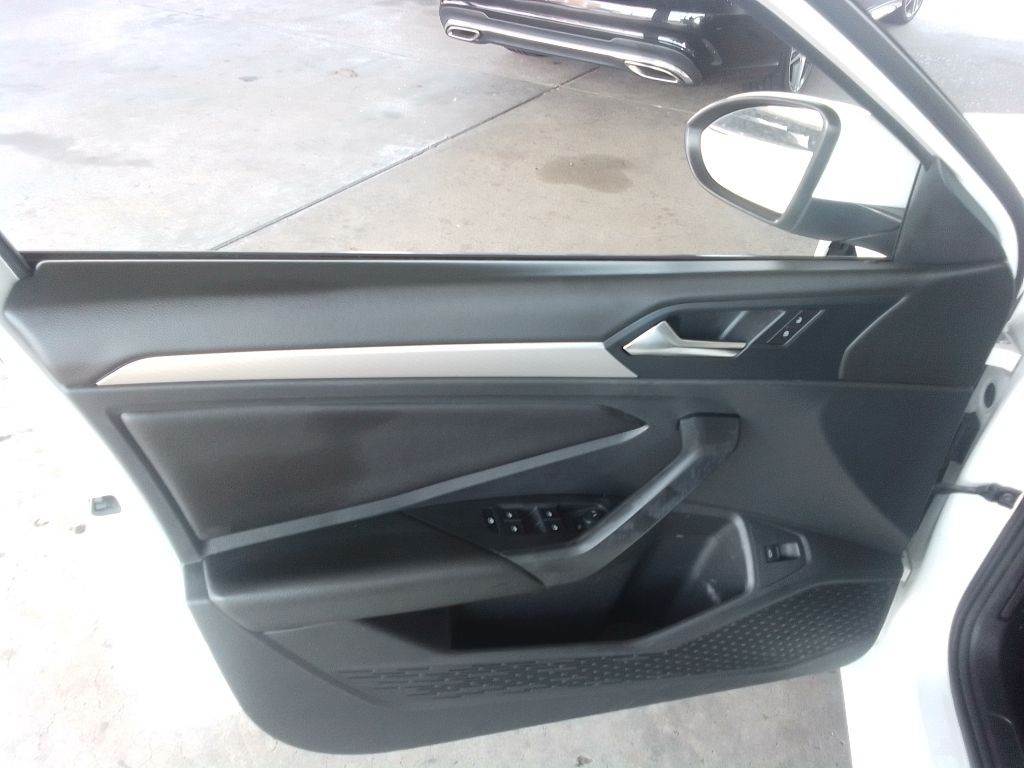 2019 Volkswagen Jetta Image 18