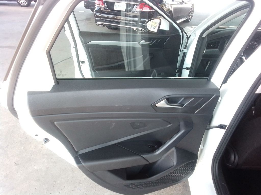 2019 Volkswagen Jetta Image 19