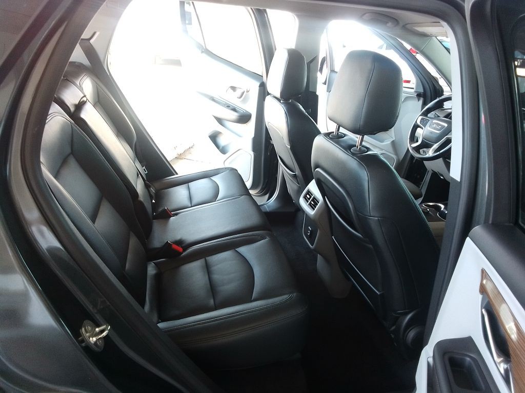 2020 GMC Terrain Image 17