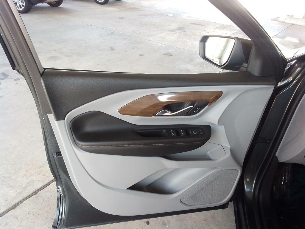 2020 GMC Terrain Image 19
