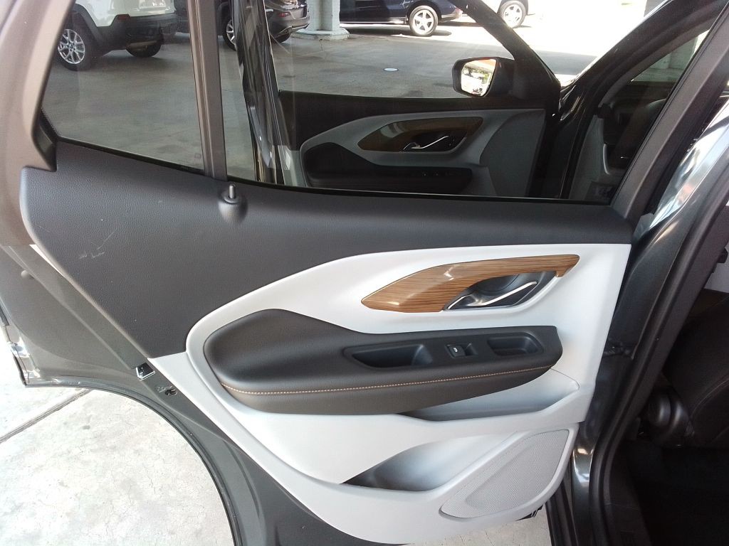 2020 GMC Terrain Image 20
