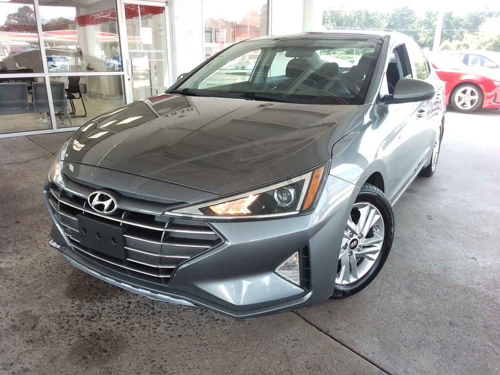2020 Hyundai Elantra Image 1