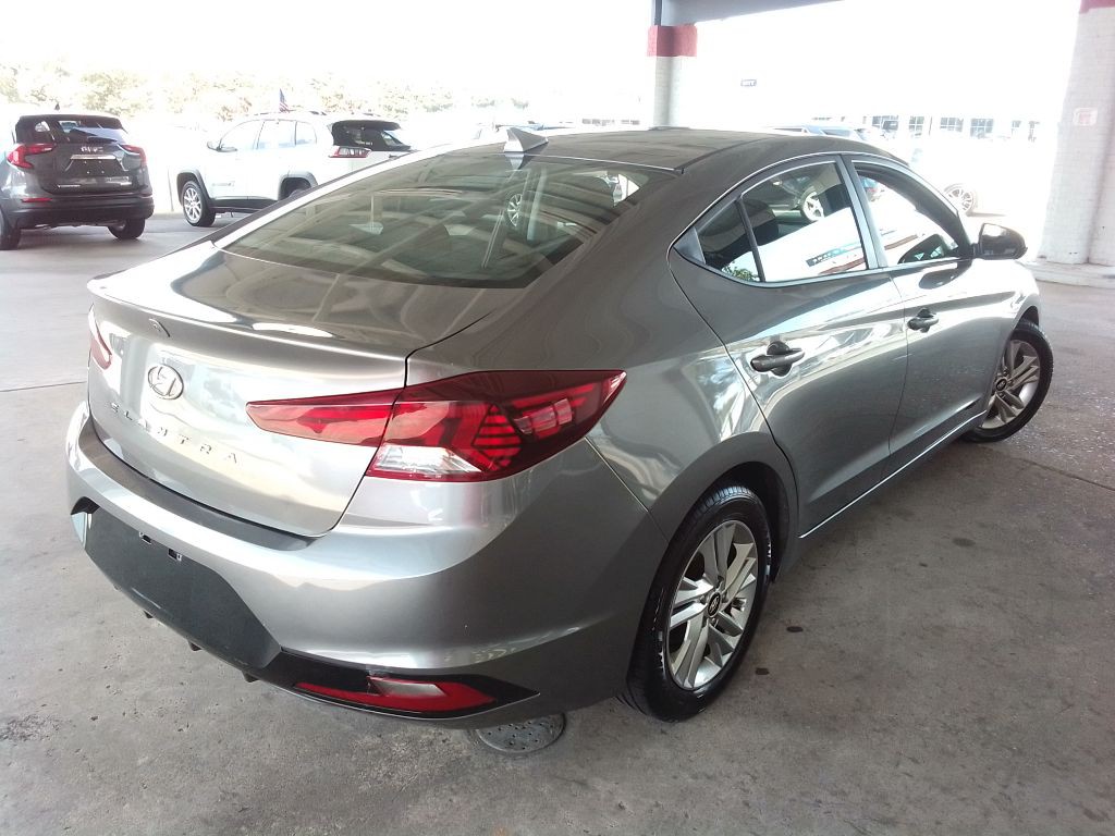 2020 Hyundai Elantra Image 5