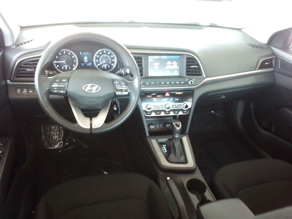 2020 Hyundai Elantra Image 7