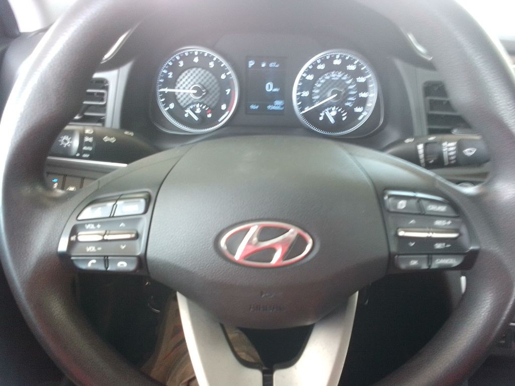 2020 Hyundai Elantra Image 8