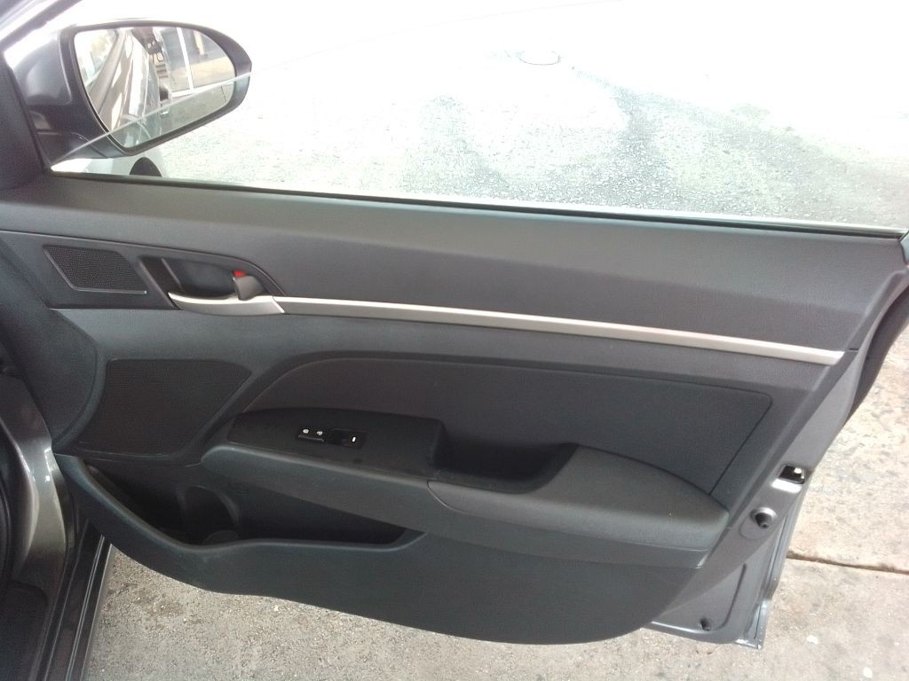2020 Hyundai Elantra Image 23