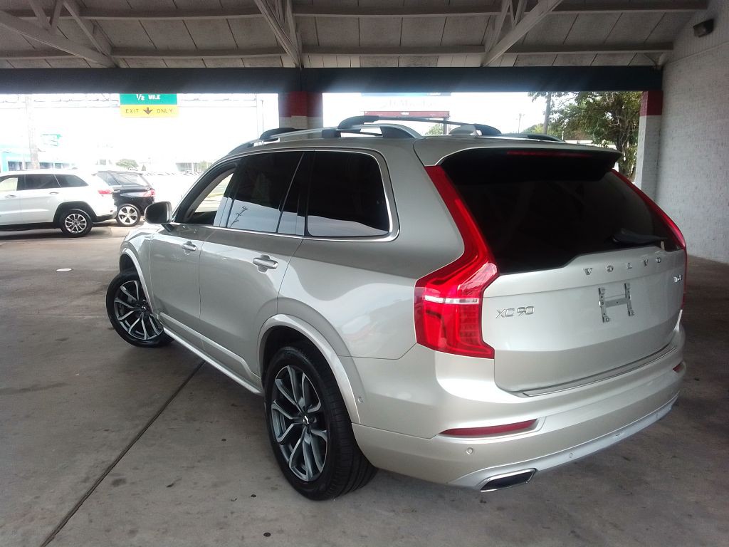 2018 Volvo XC90 Image 4