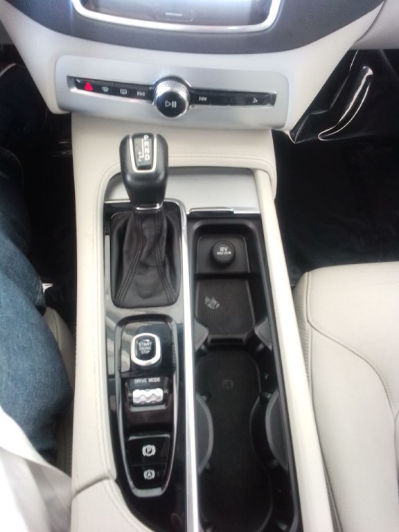 2018 Volvo XC90 Image 11