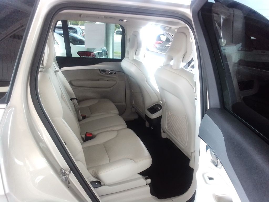 2018 Volvo XC90 Image 22