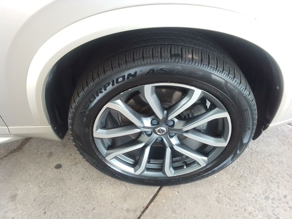 2018 Volvo XC90 Image 32