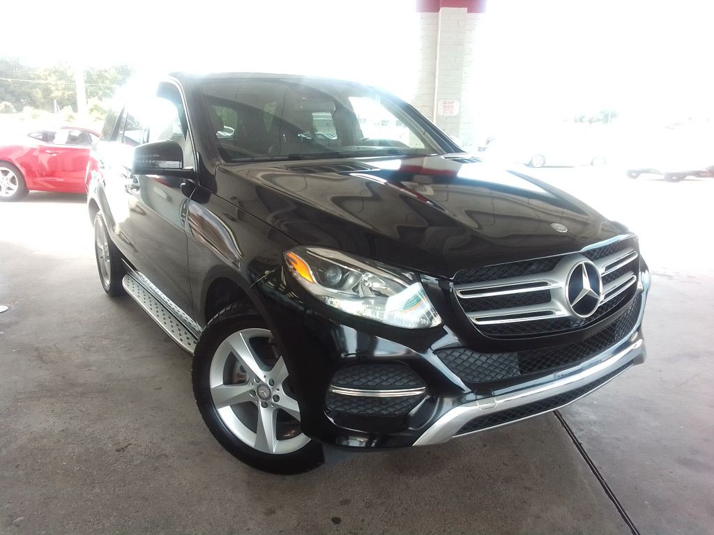2016 Mercedes-Benz GLE-Class Image 3
