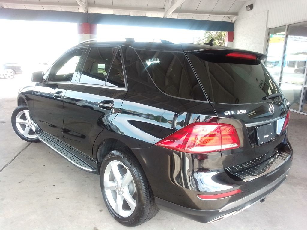 2016 Mercedes-Benz GLE-Class Image 4