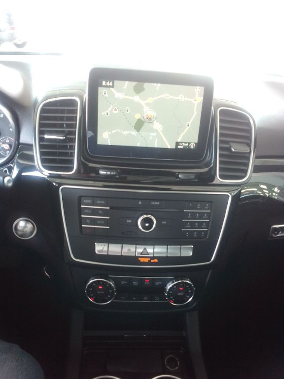 2016 Mercedes-Benz GLE-Class Image 12