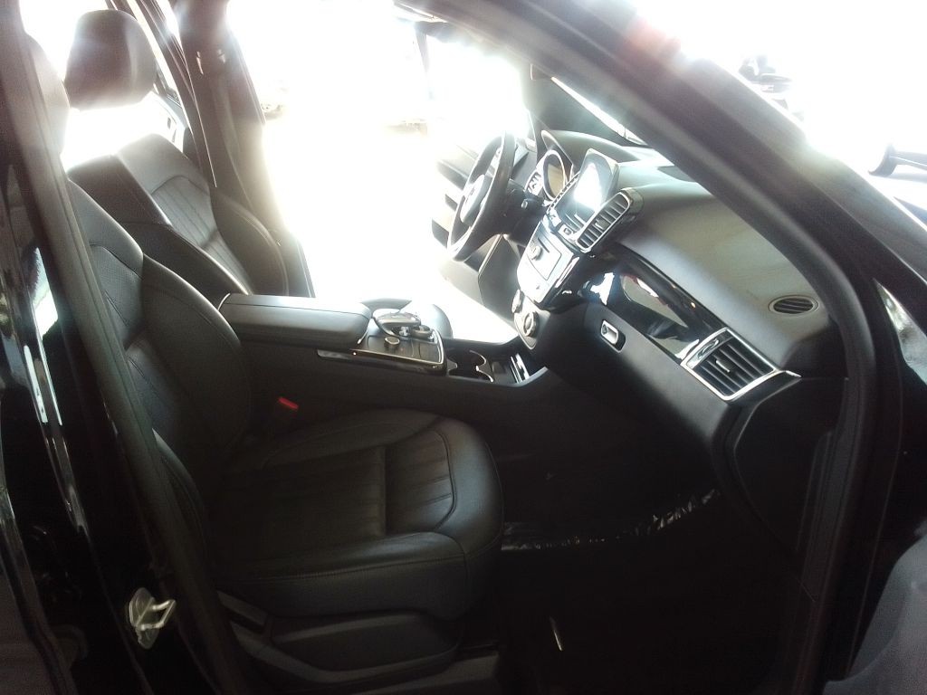 2016 Mercedes-Benz GLE-Class Image 18