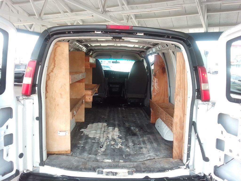 2012 Chevrolet Express Image 15