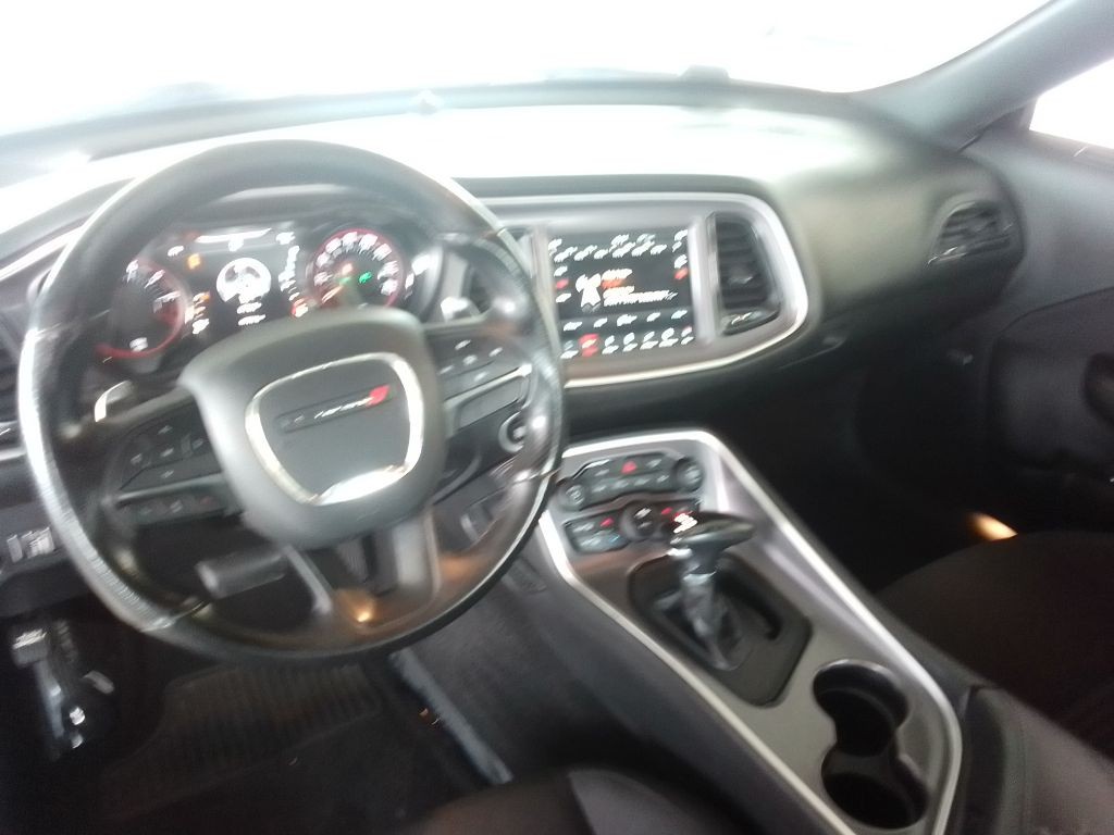 2019 Dodge Challenger Image 7