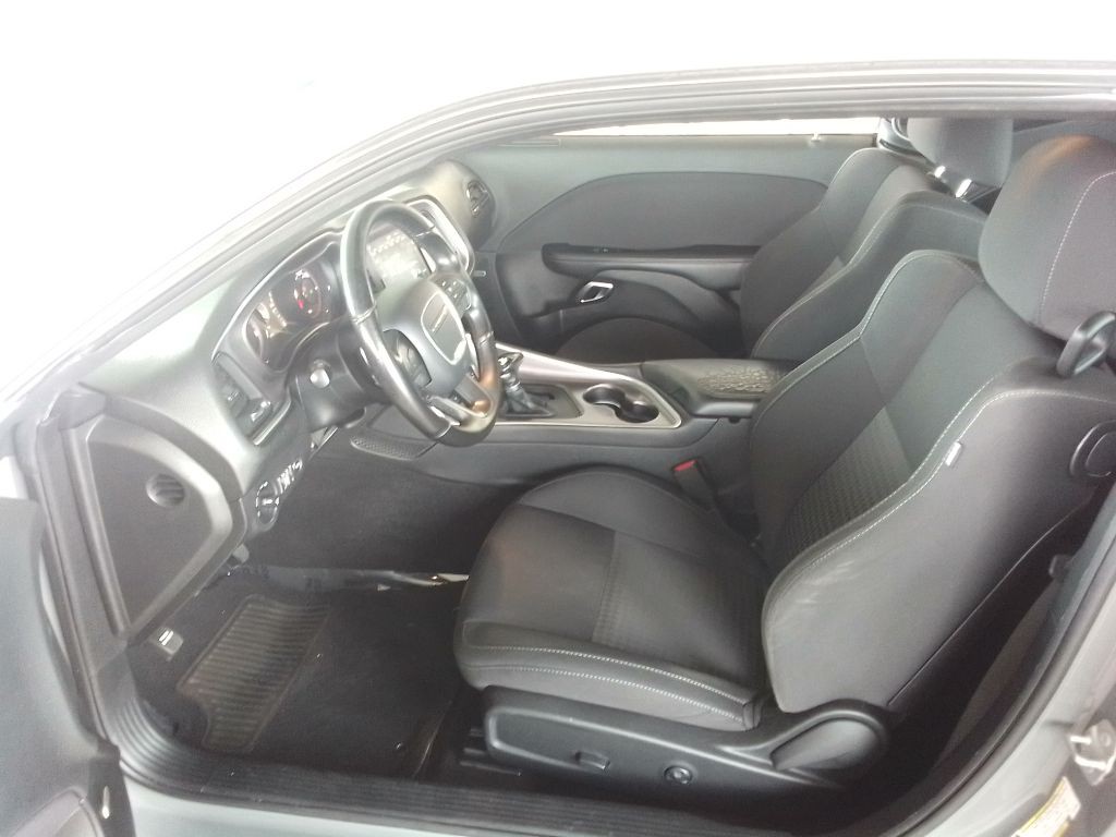 2019 Dodge Challenger Image 14