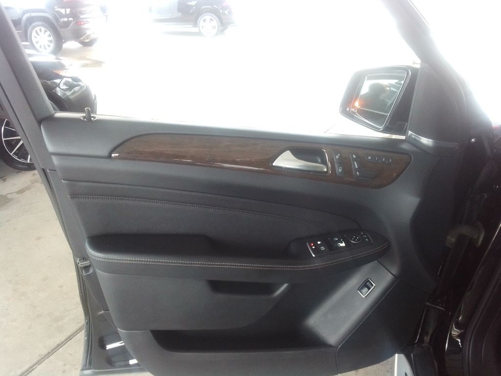 2015 Mercedes-Benz M-Class Image 21