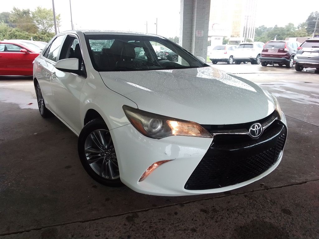 2015 Toyota Camry Image 3