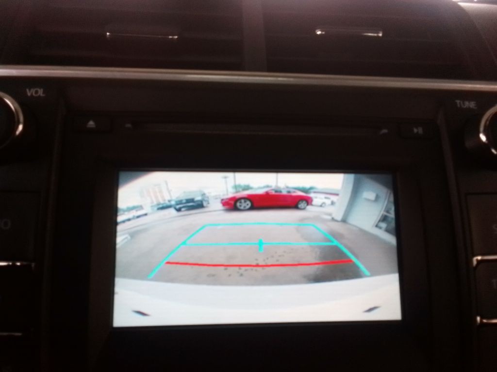 2015 Toyota Camry Image 11