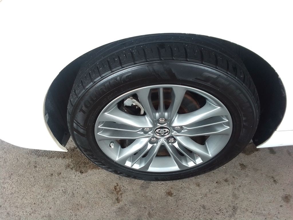 2015 Toyota Camry Image 22
