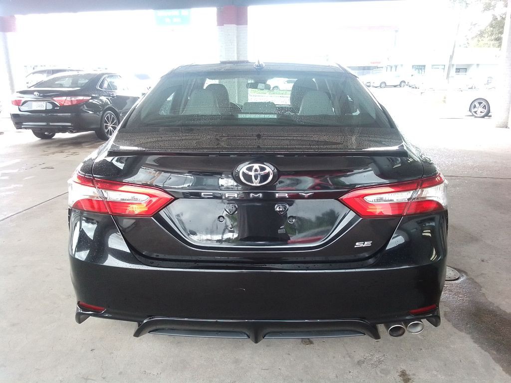 2019 Toyota Camry Image 6