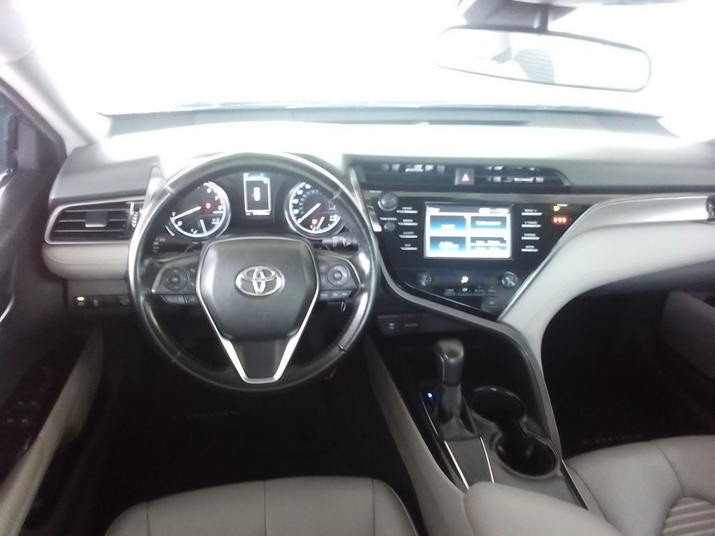 2019 Toyota Camry Image 7