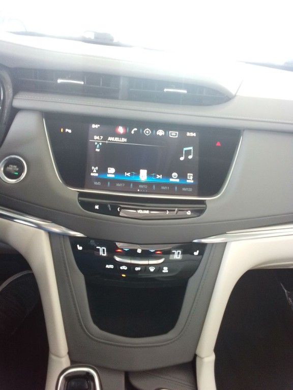 2017 Cadillac XT5 Image 9