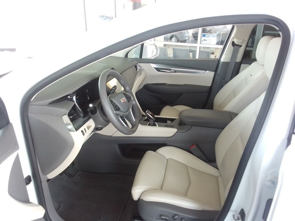 2017 Cadillac XT5 Image 16