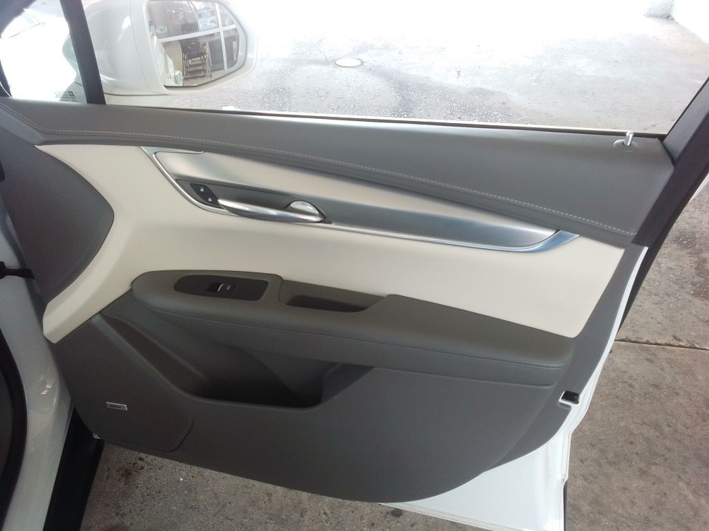 2017 Cadillac XT5 Image 23