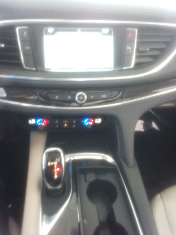 2018 Buick Enclave Image 9