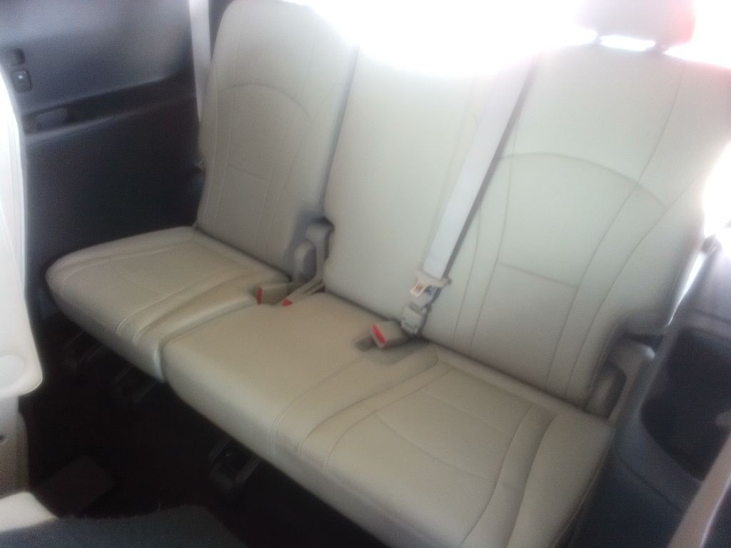 2018 Buick Enclave Image 19