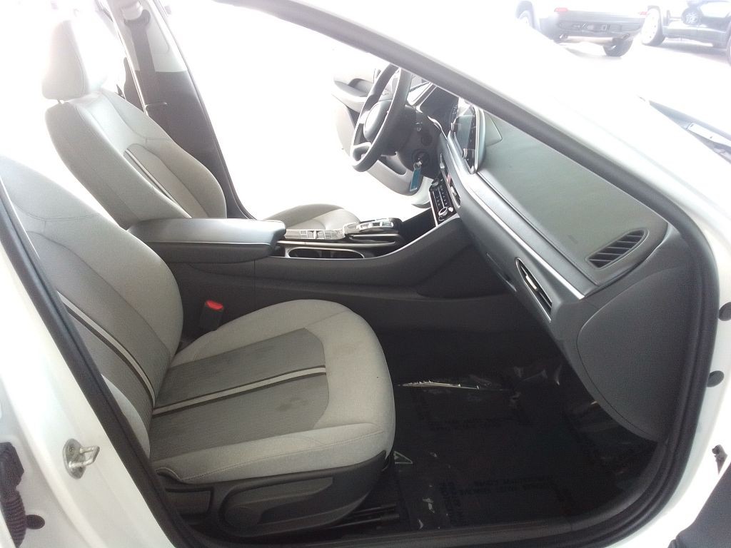 2021 Hyundai Sonata Image 17