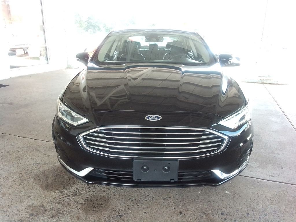2020 Ford Fusion Image 2