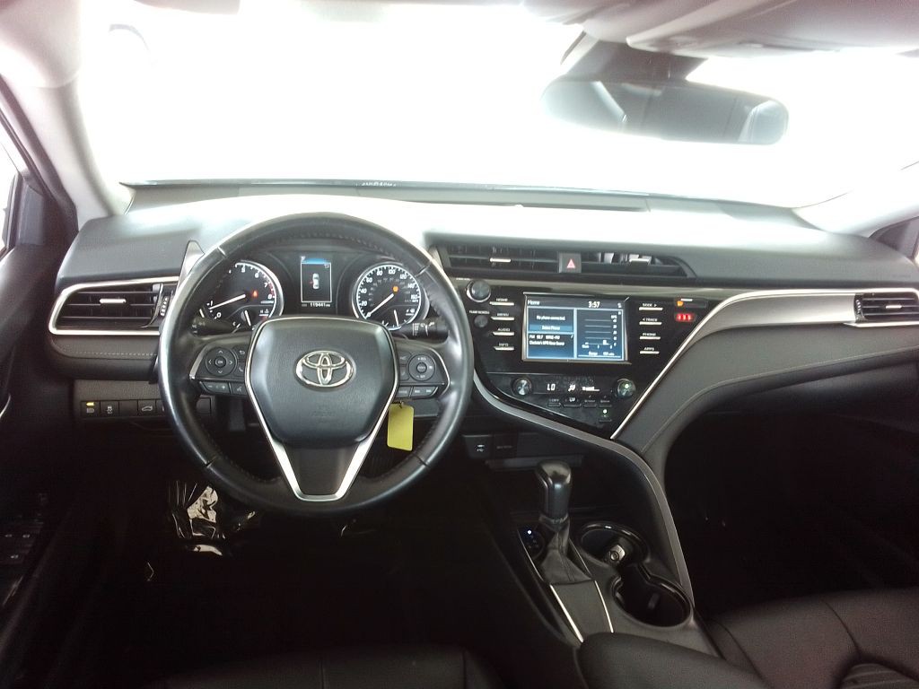 2018 Toyota Camry Image 7
