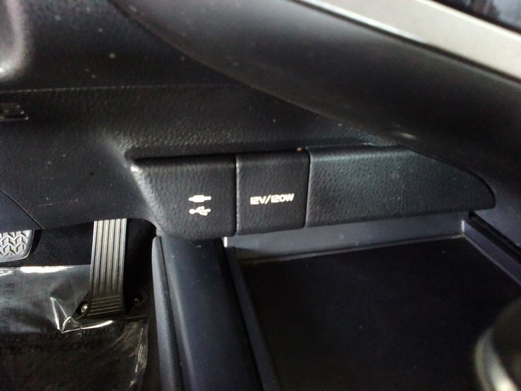 2018 Toyota Camry Image 12