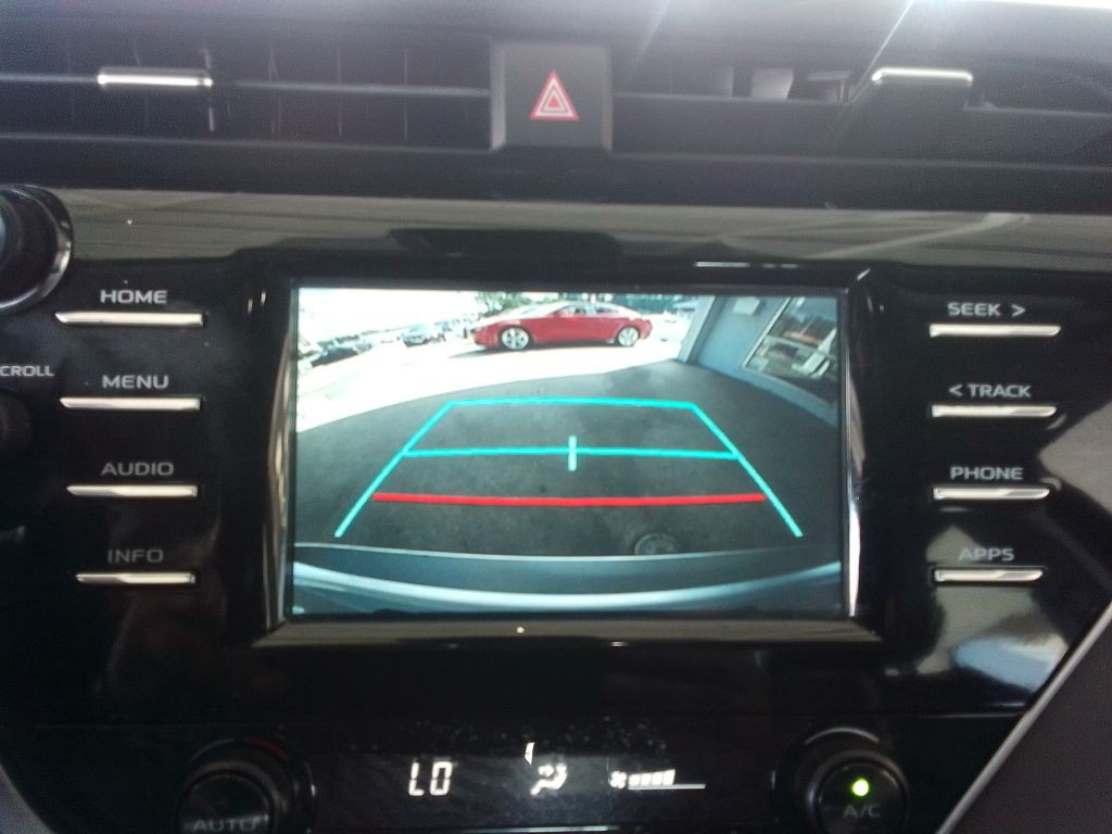 2018 Toyota Camry Image 13
